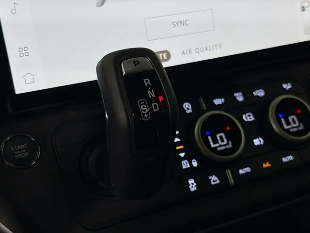 New 2026 Santorini Black Land Rover V8 image 19