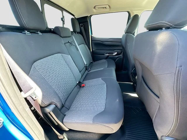 Used 2024 Blue Ford XLT image 25