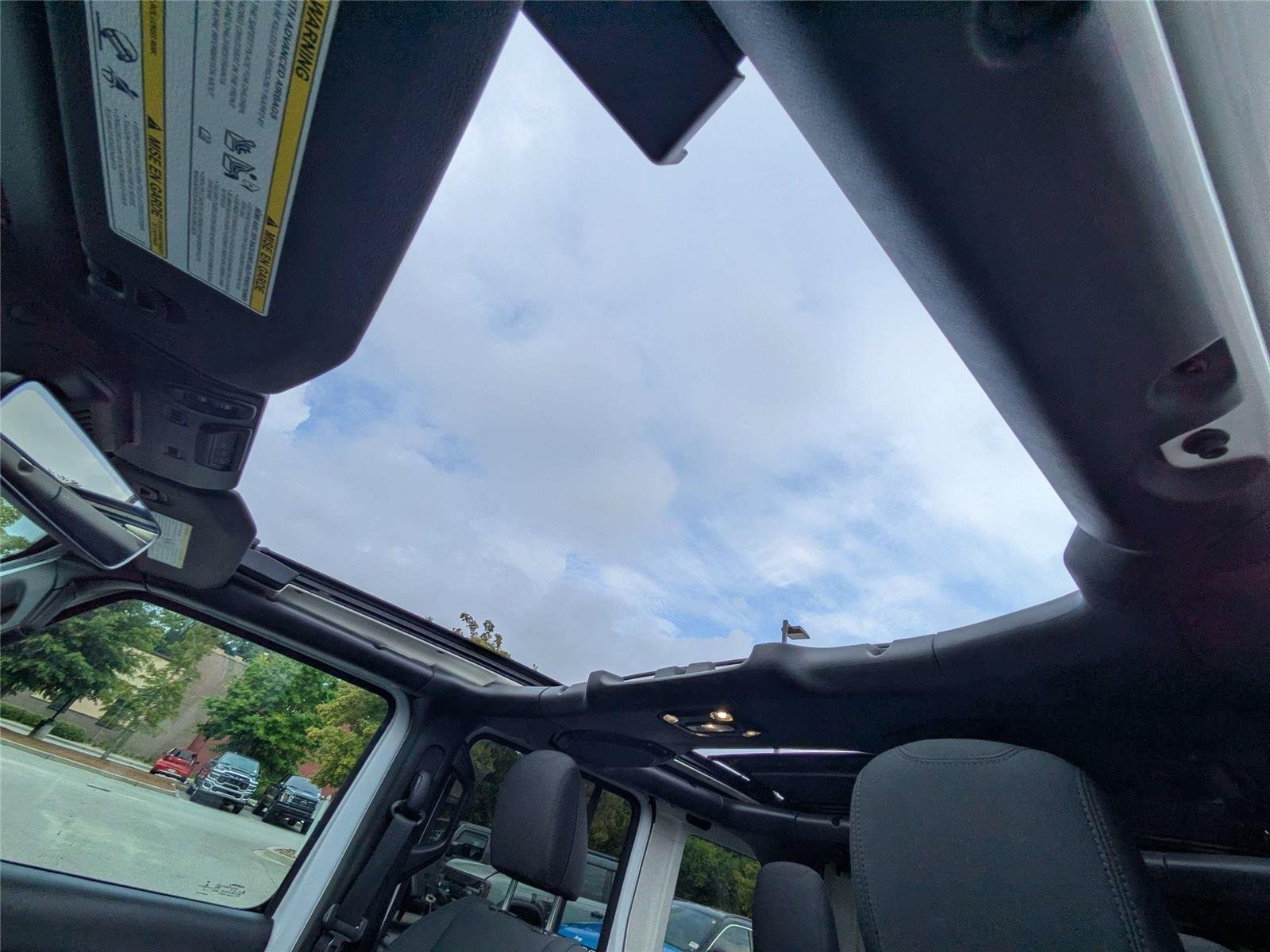 Used 2021 Bright White Clearcoat Jeep Unlimited Sport S image 25