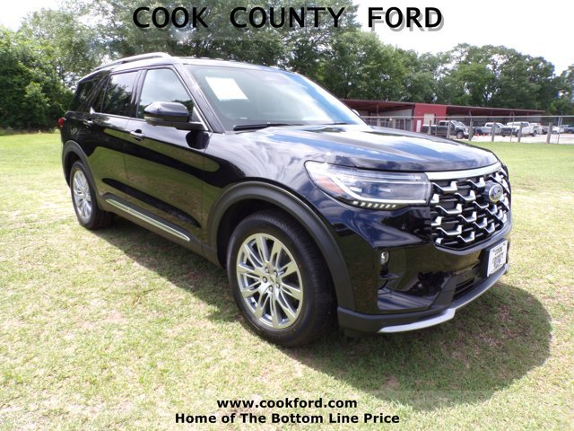 2026 Ford Explorer Platinum's photo