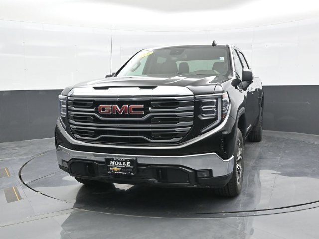 Used 2025 GMC Sierra 1500 SLT with VIN 1GTUUDED2SZ286246 for sale in Kansas City