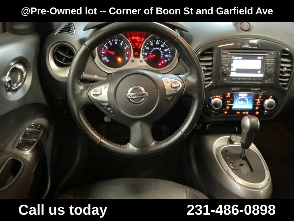 Used 2012 Red Nissan SL image 17