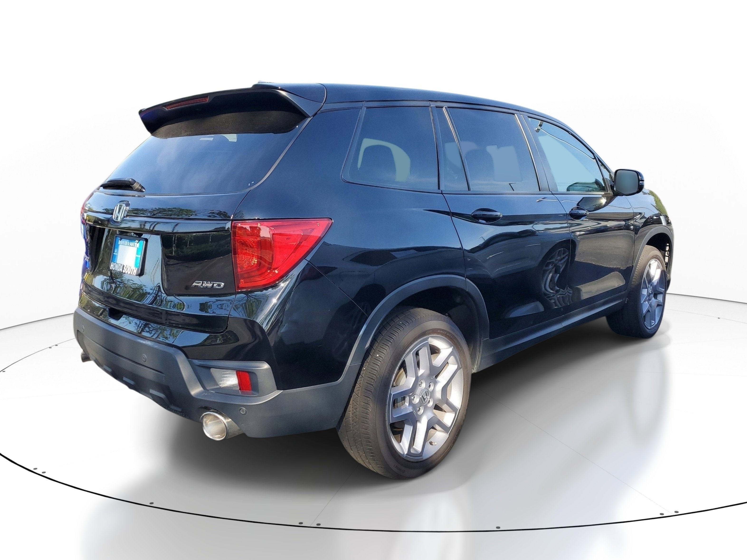 Used 2024 Black Honda EX-L image 6