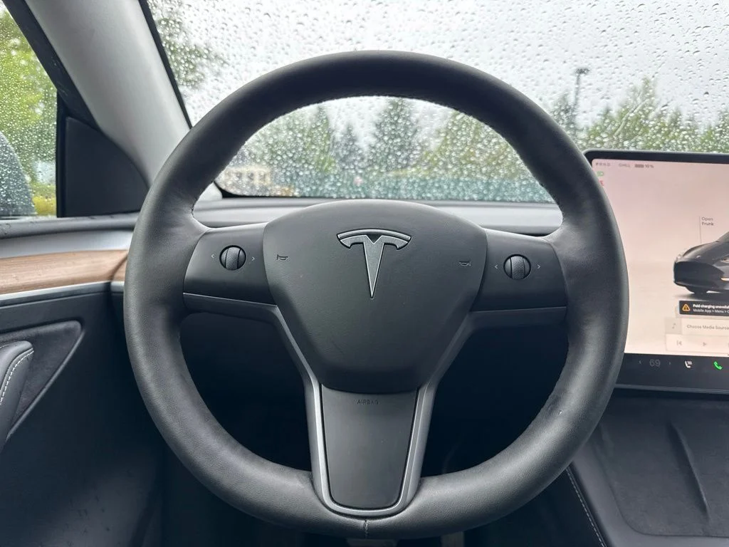 Used 2023 Midnight Silver Metallic Tesla Long Range image 10