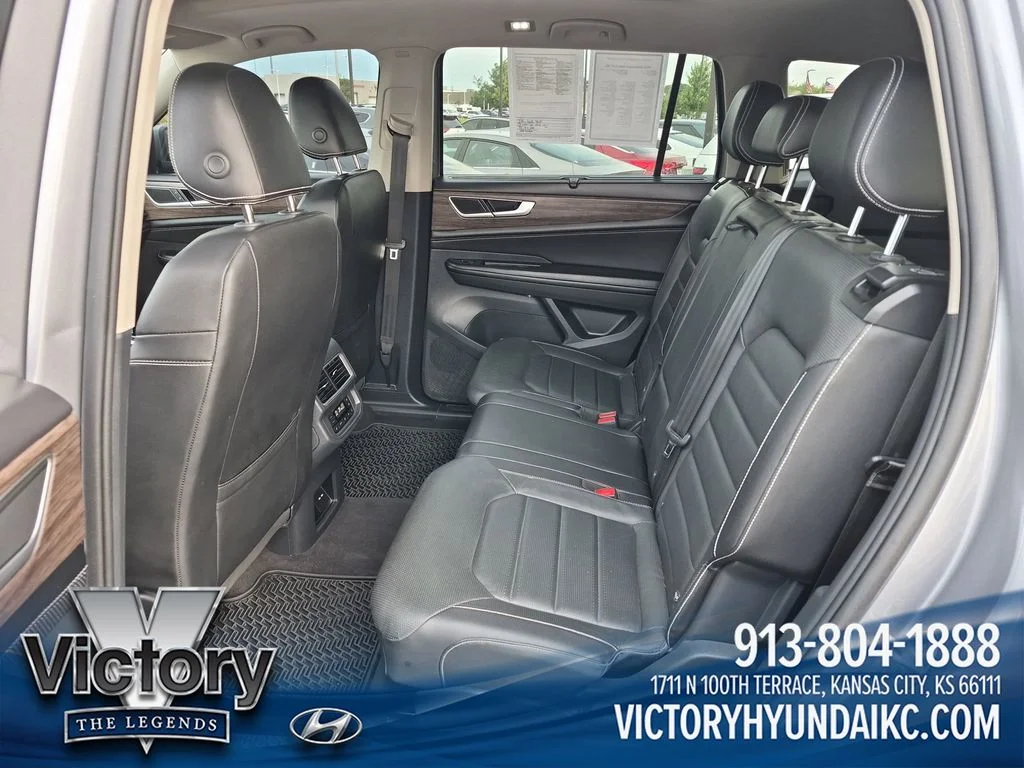 Used 2024 Silver Volkswagen 2.0T SEL image 25