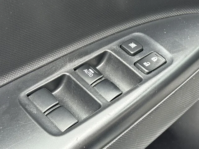 Used 2024 Blue Mitsubishi ES image 30