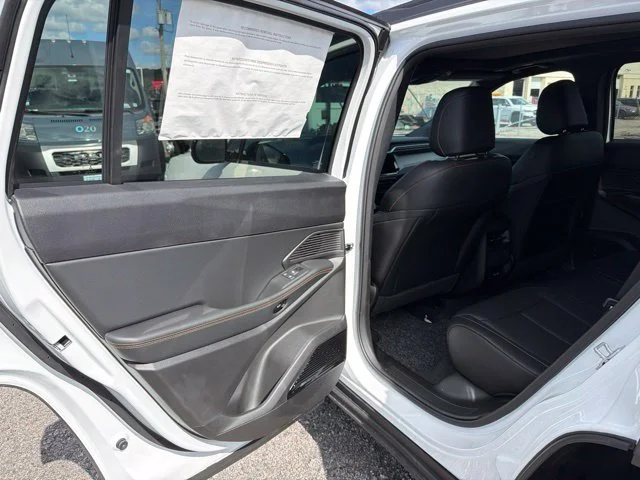 New 2026 White Jeep  image 10