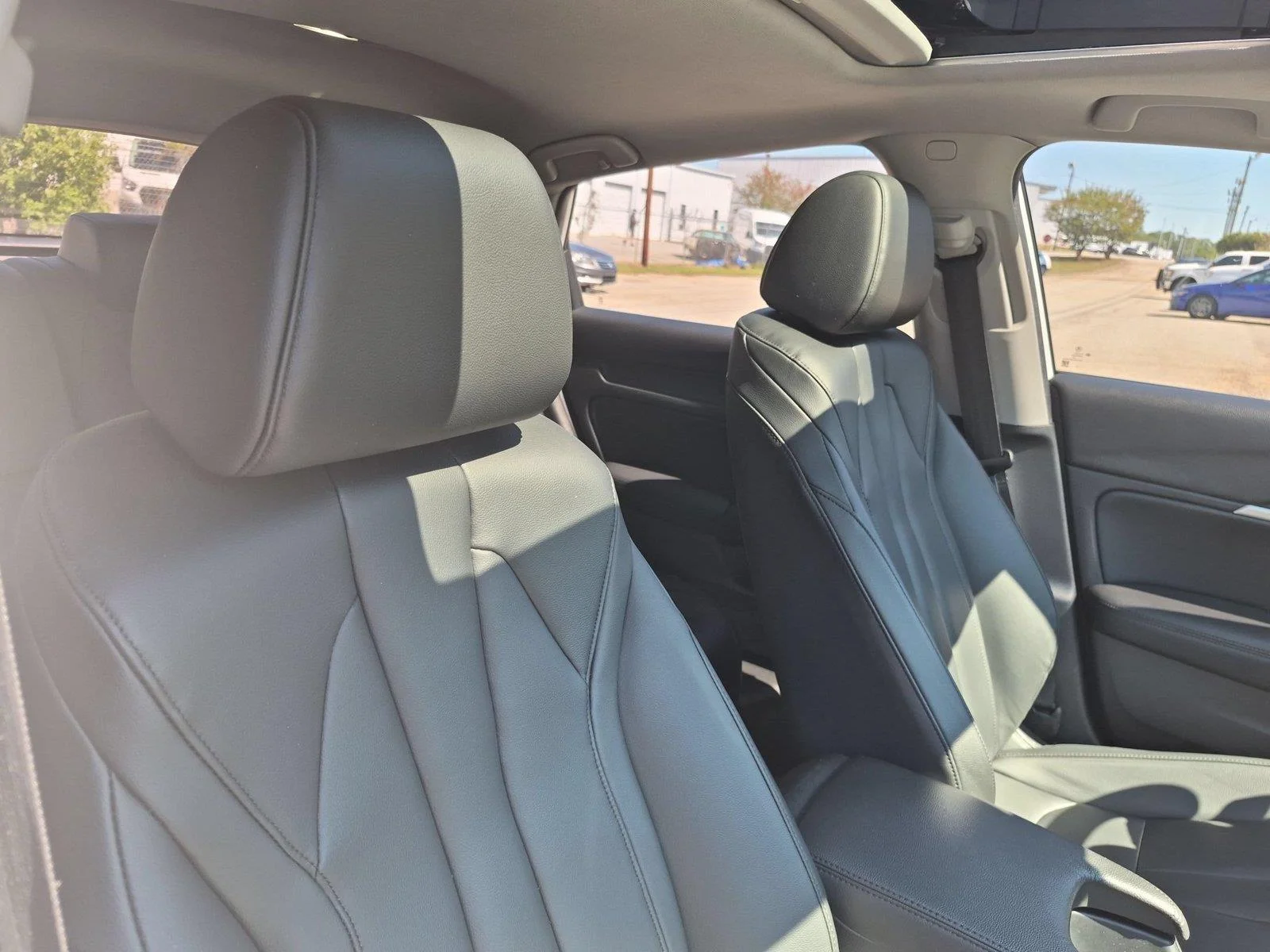 Used 2024 Platinum White Pearl Acura  image 33