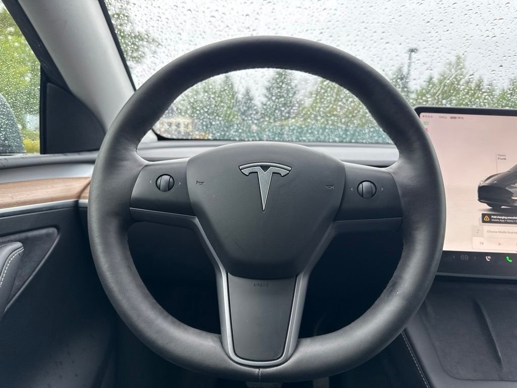 Used 2023 Midnight Silver Metallic Tesla Long Range image 10