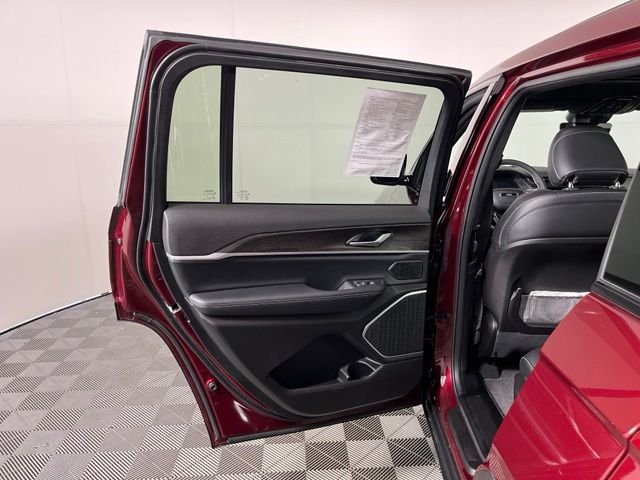 Used 2026 Red Jeep Limited image 39