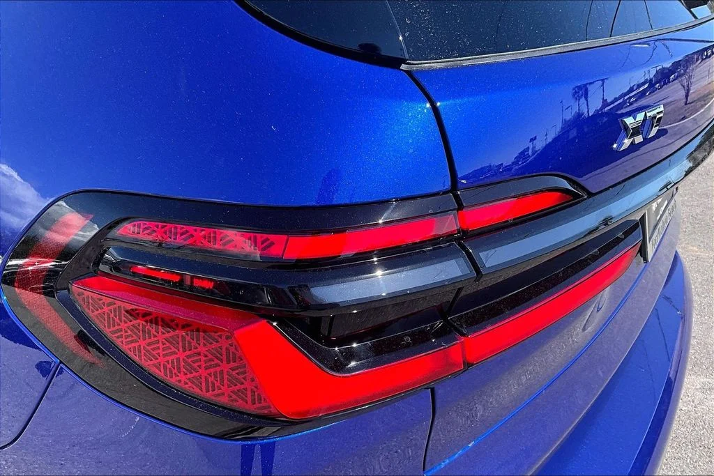New 2026 BMW X7 M60i 4D Sport Utility