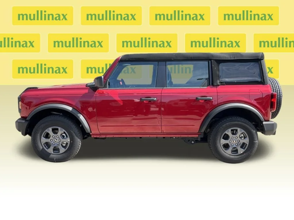 2025 Ford Bronco 4-Door Base - Photo 16