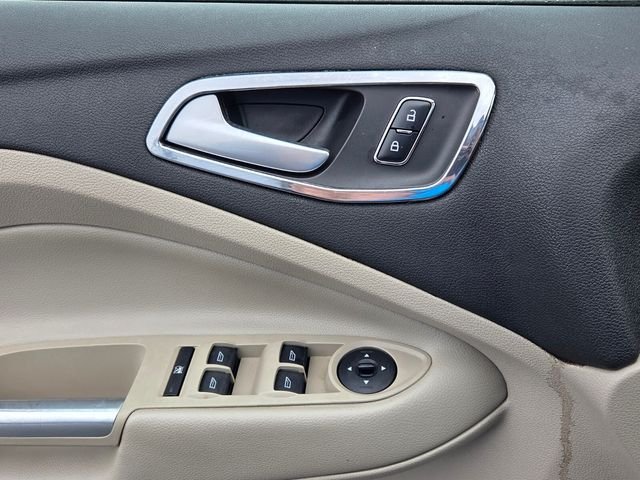 Used 2014 Blue Ford SE image 30
