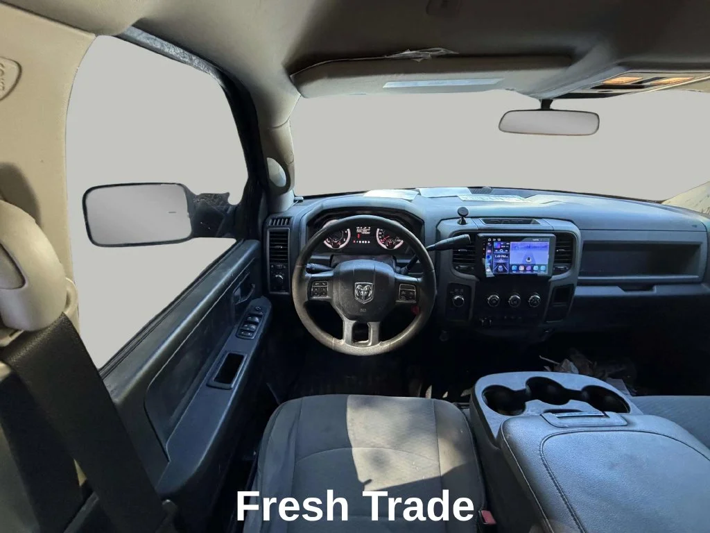 Used 2018 Bright Silver Clearcoat Metallic Ram Tradesman image 11