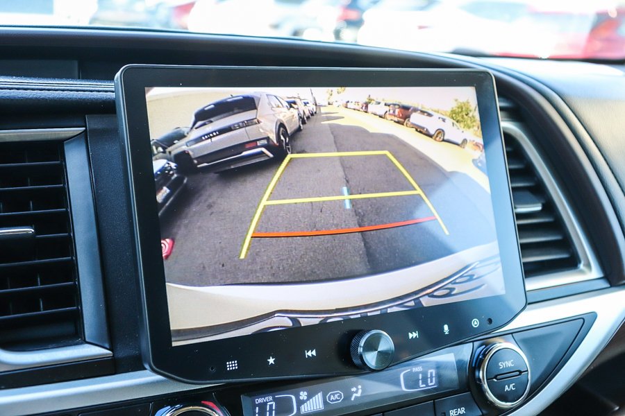 2016 Toyota Highlander Limited Platinum - Photo 24