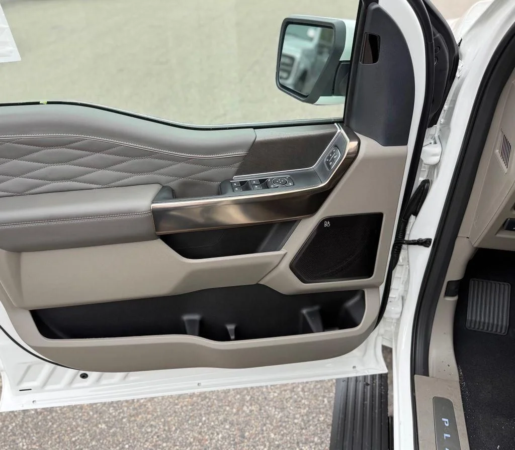 New 2026 Star White Metallic Tri-Coat Ford Platinum® image 13