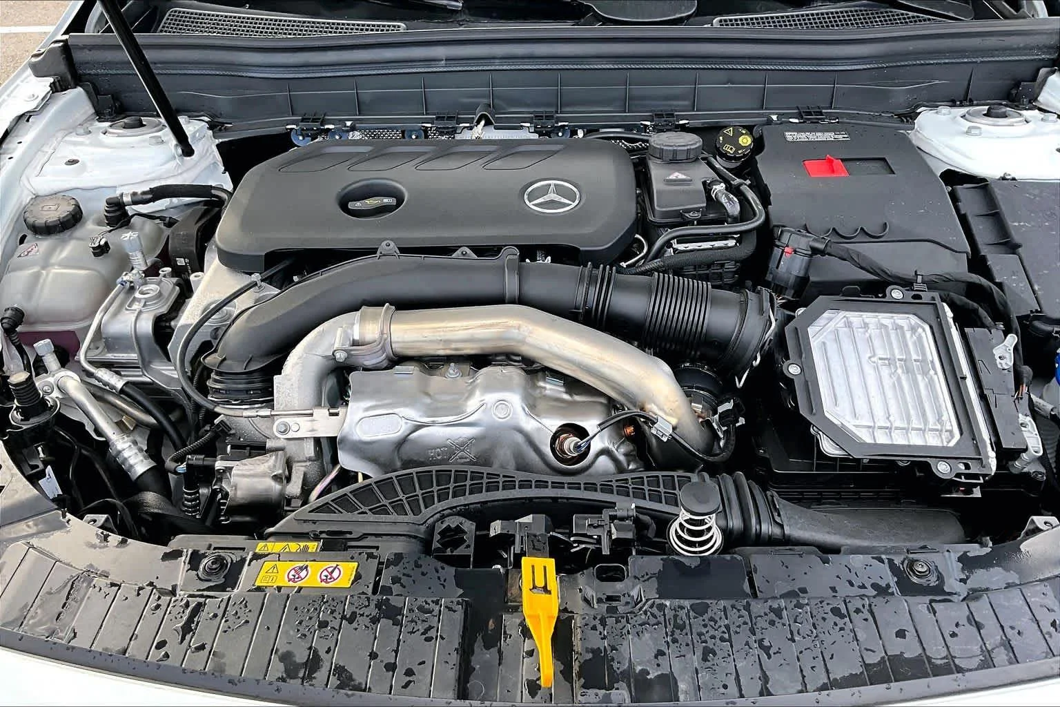New 2026 Polar White Mercedes-Benz GLB 250 image 16