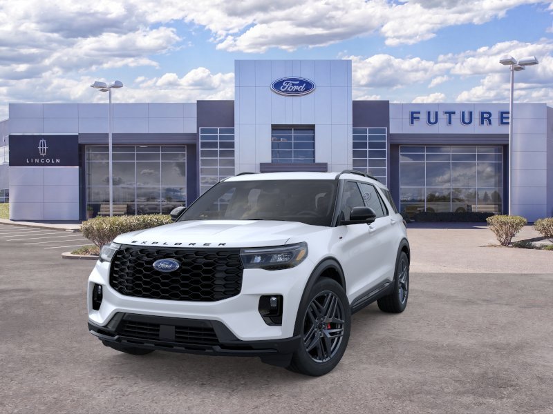 New 2026 Star White Metallic Tri-Coat Ford ST-Line image 2