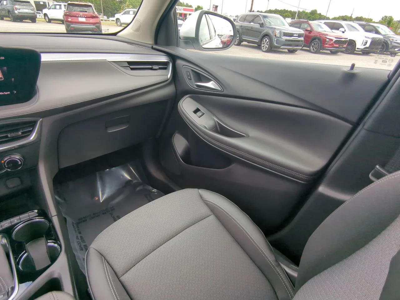 2025 Buick Encore GX Preferred - Photo 16