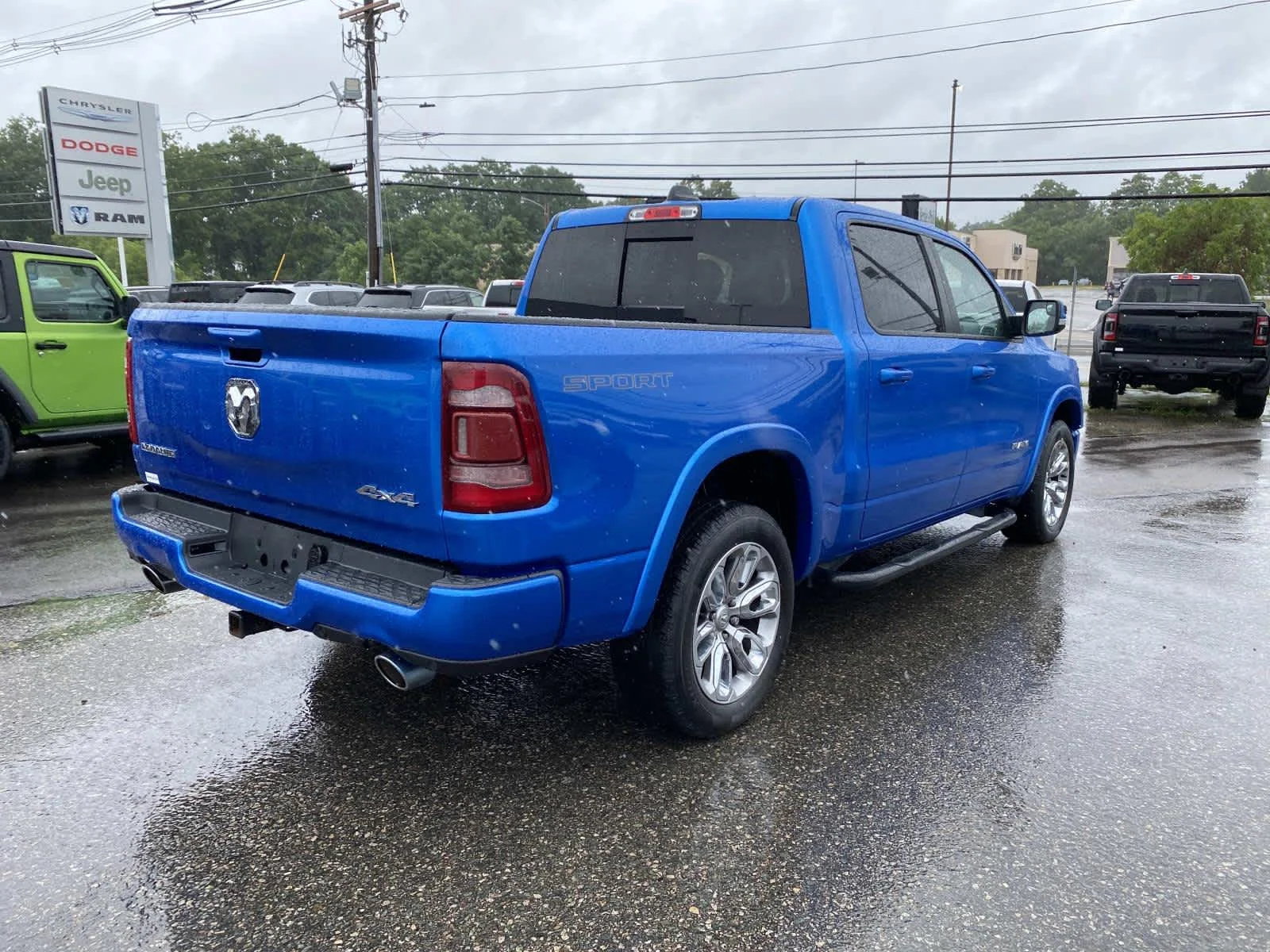 Used 2022 Hydro Blue Pearlcoat Ram Laramie image 3