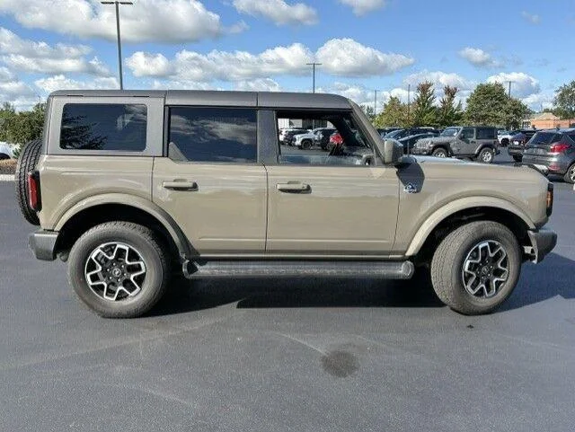 Used 2025 Marsh Gray Ford Outer Banks image 17