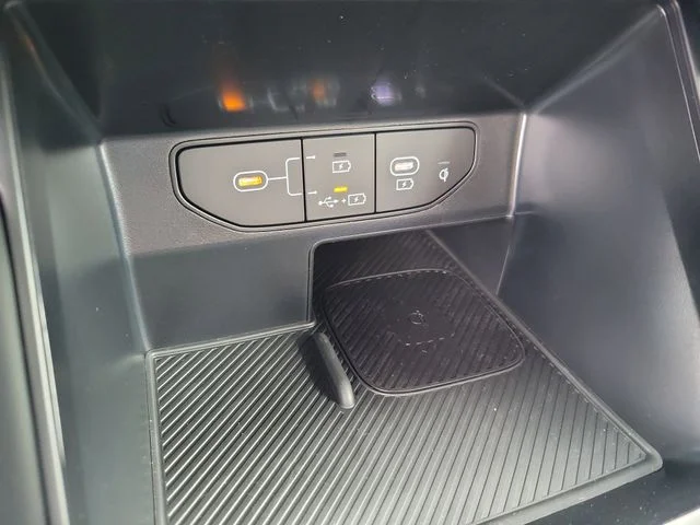 2025 Kia Sorento S - Photo 19