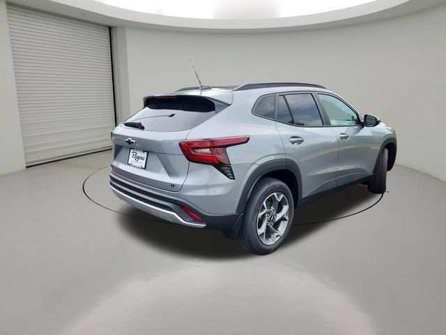 New 2026 Sterling Gray Metallic Chevrolet LT image 7