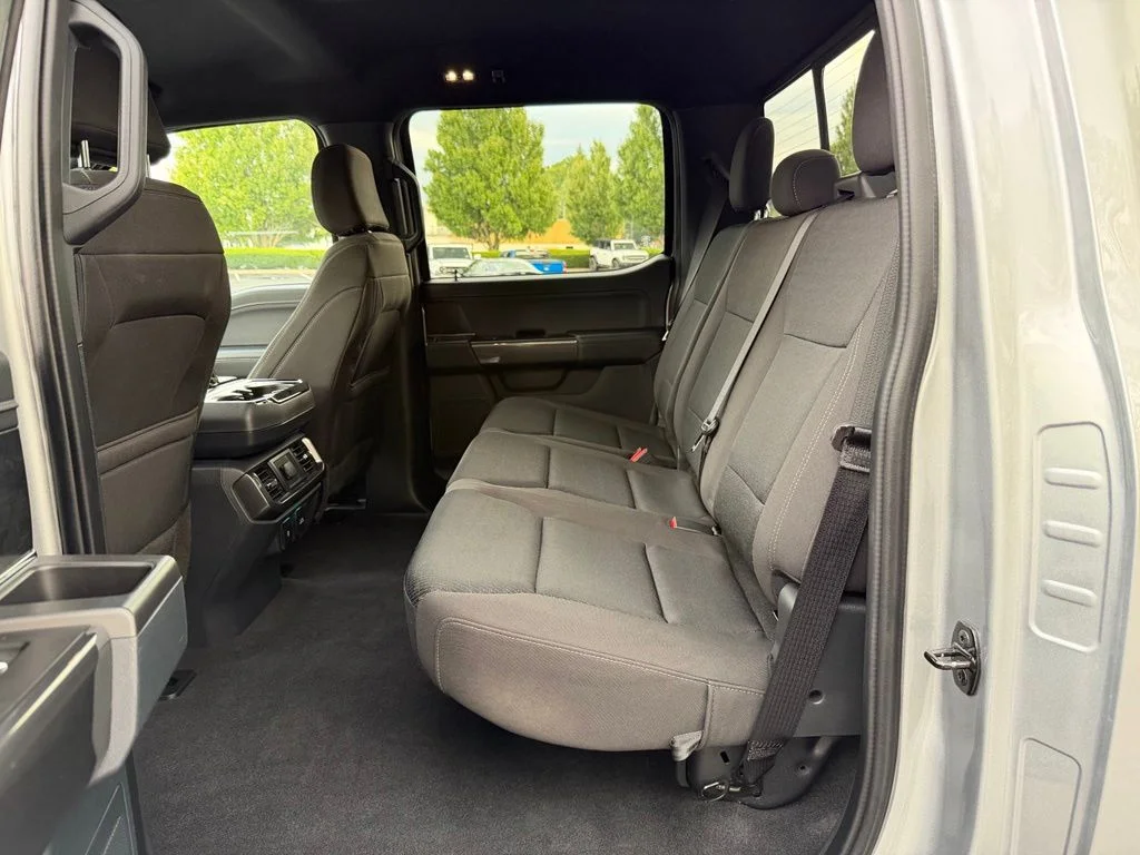 Used 2023 Silver Ford XLT image 20