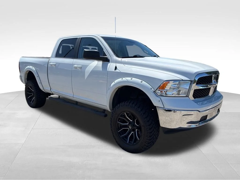 Used 2019 White Ram SLT image 15