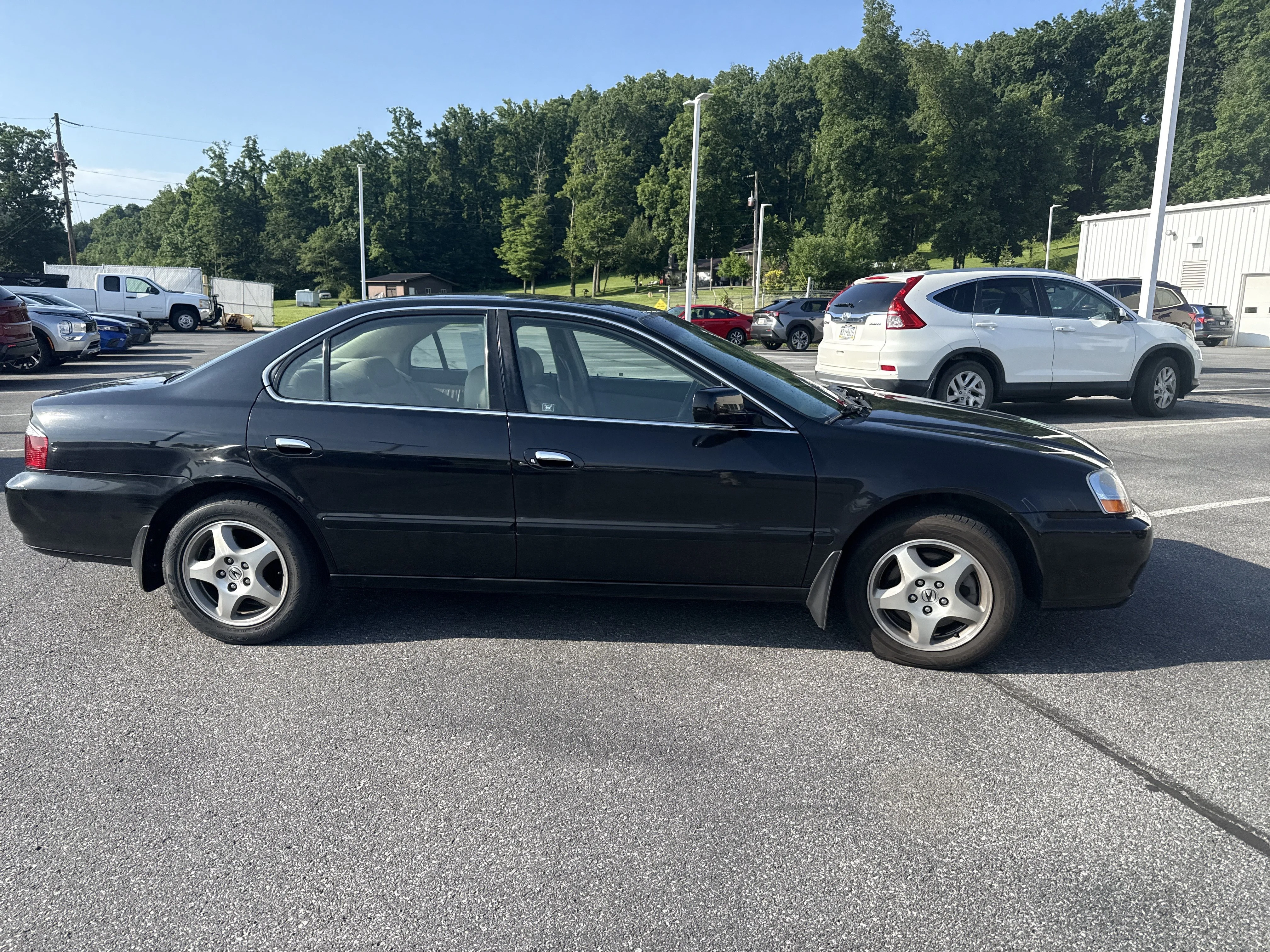 Used 2003  Acura  image 2