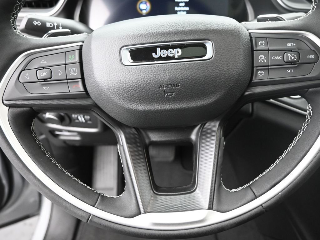 2025 Jeep Grand Cherokee Laredo - Photo 17