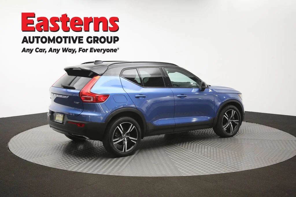 Used 2020 Blue Volvo R-Design image 42