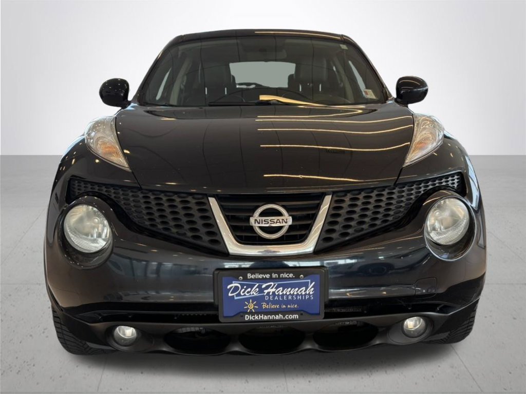 Used 2012 Black Nissan SL image 3