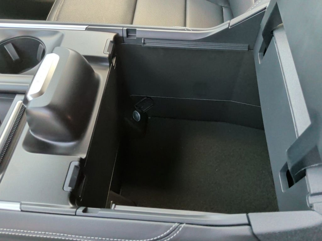 New 2027 Dark Matter Gray Metallic Ford MAX Platinum image 37