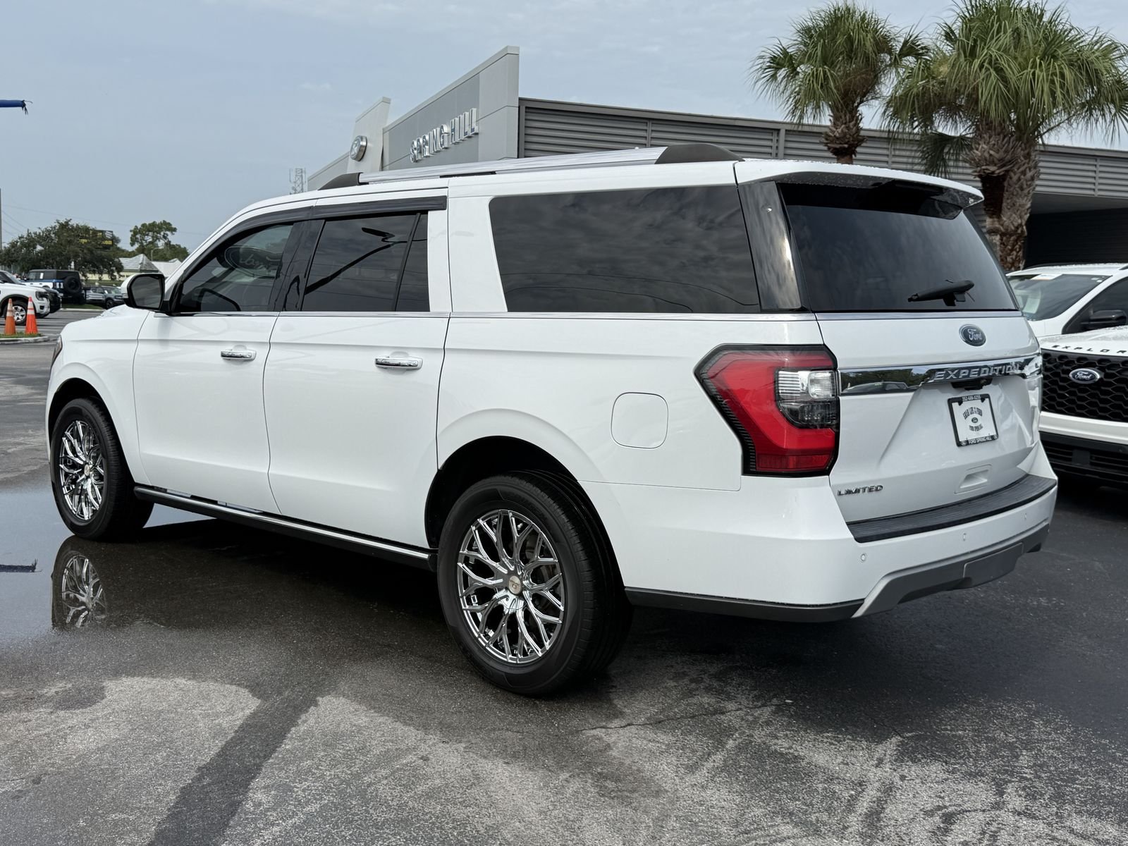 Used 2021 Oxford White Ford Limited image 7