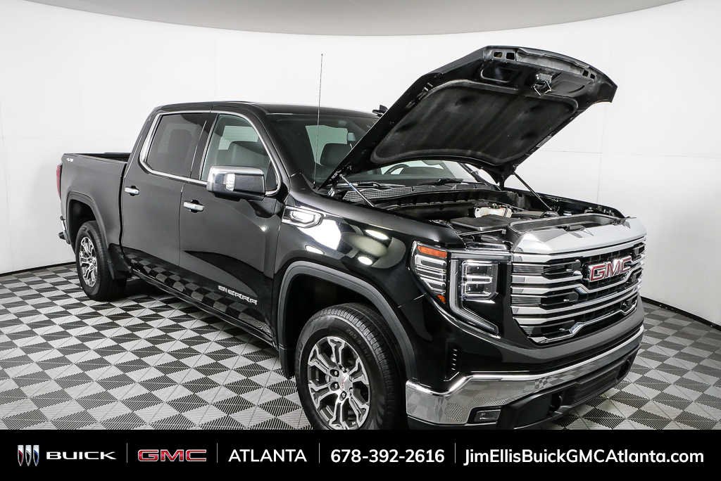 Used 2024 Onyx Black GMC SLT image 30