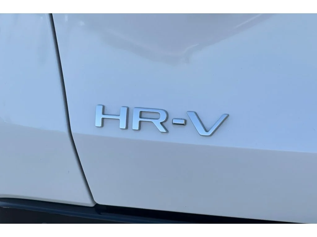 Certified Used 2025 Platinum White Pearl Honda 2WD EX-L image 47