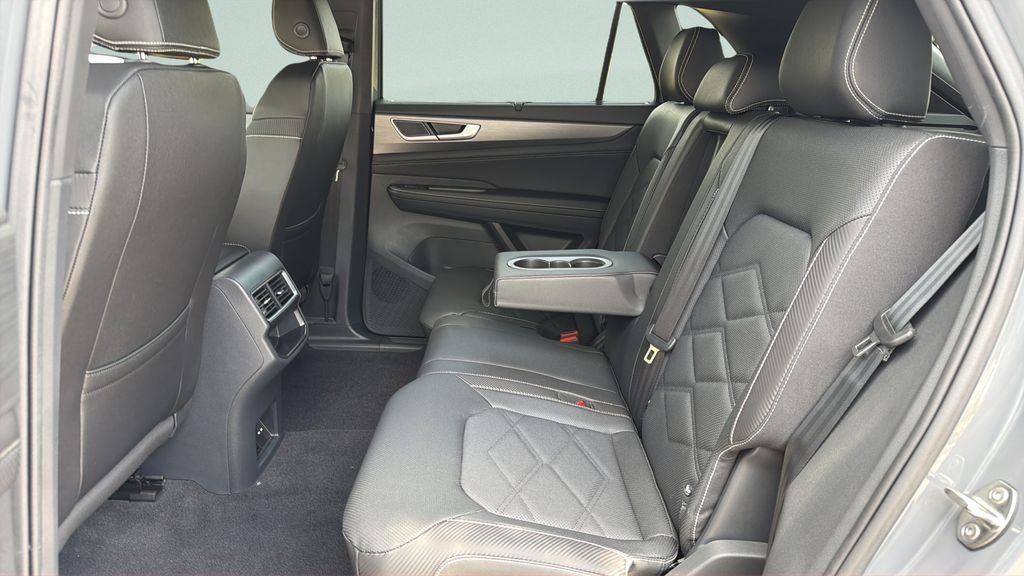New 2026 Pure Gray Volkswagen 2.0T SE w/Technology image 28