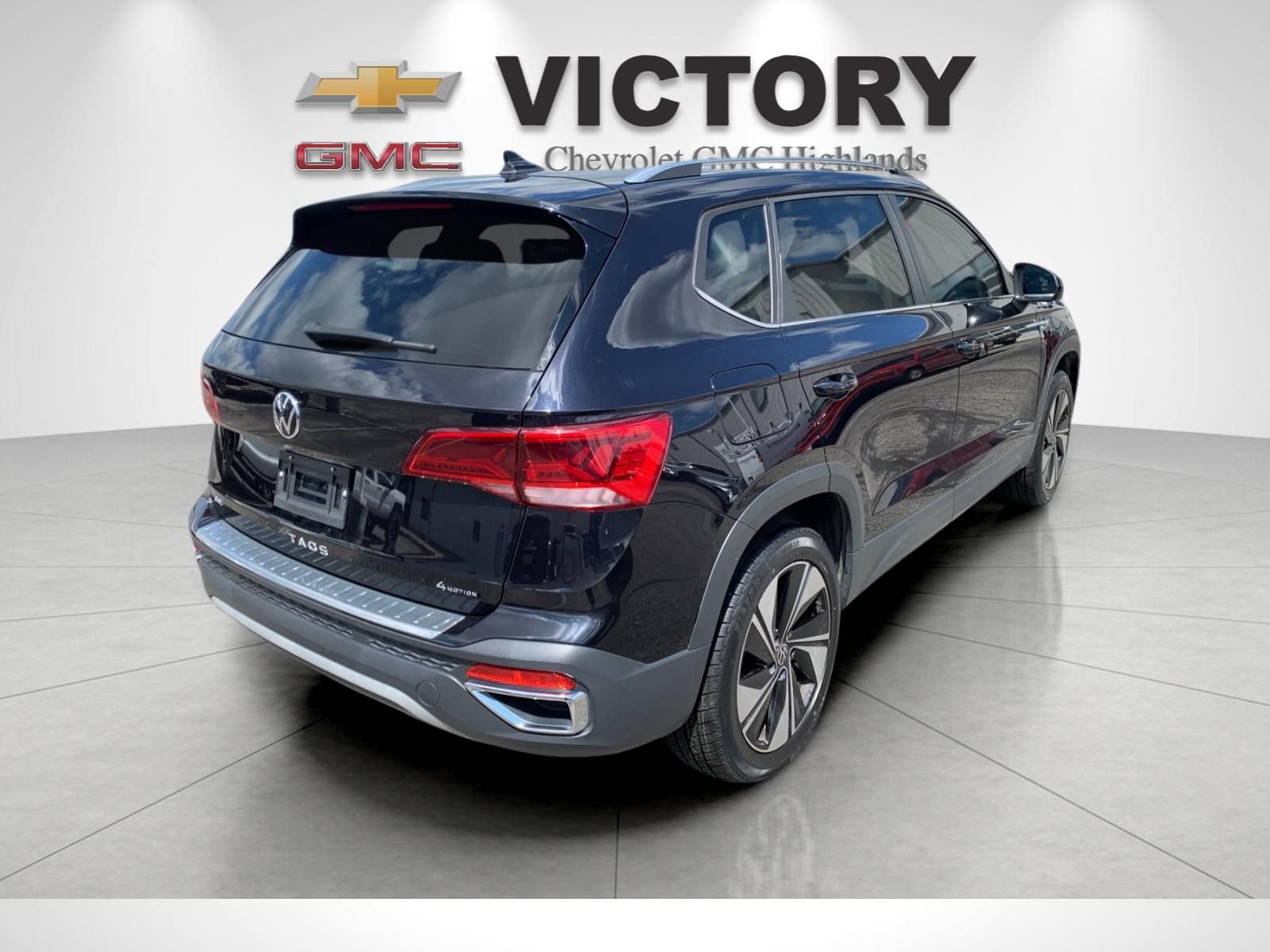 Used 2024 Black Volkswagen 1.5T SE image 3
