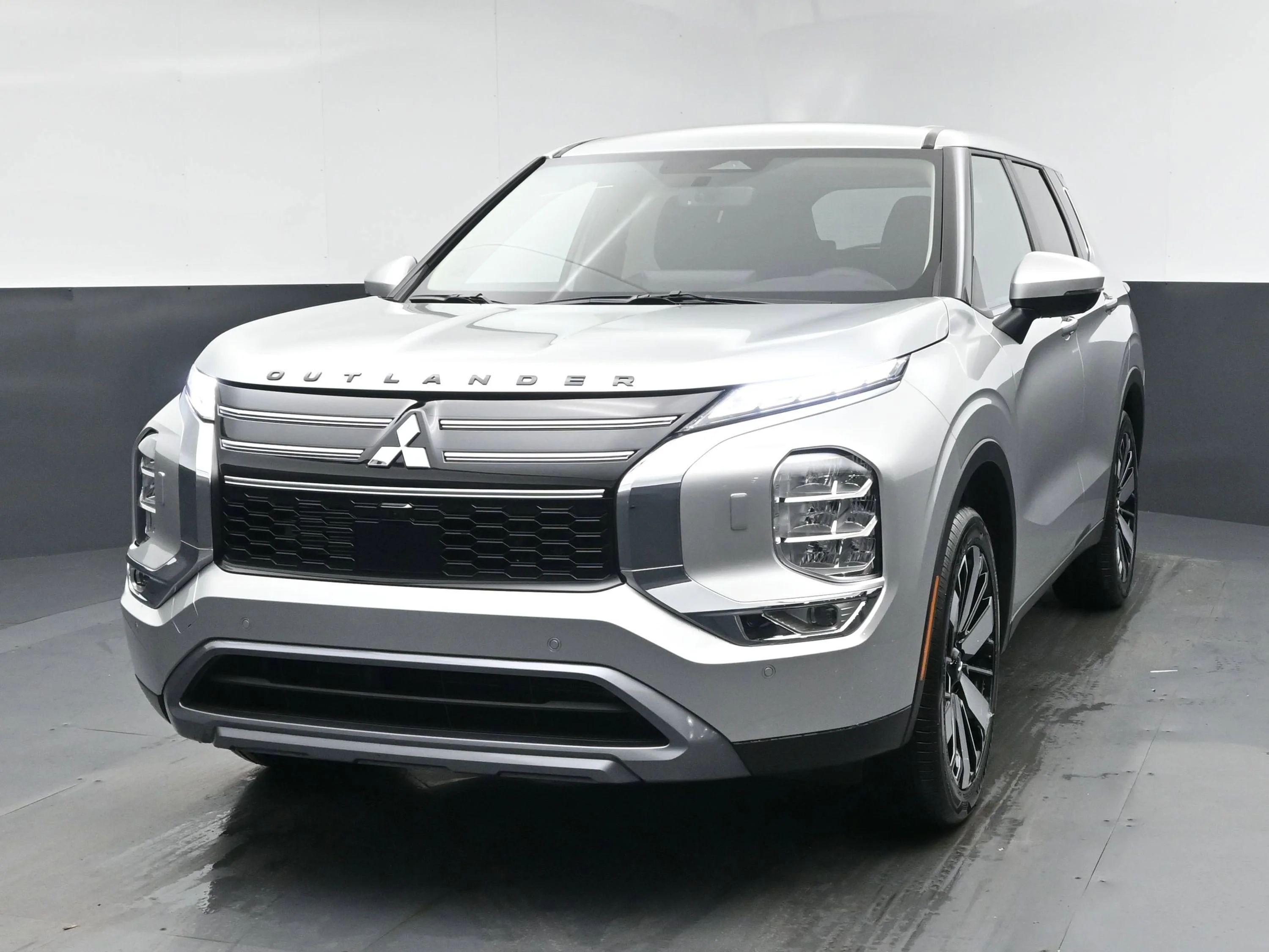 2026 Mitsubishi Outlander SE S-AWC's photo