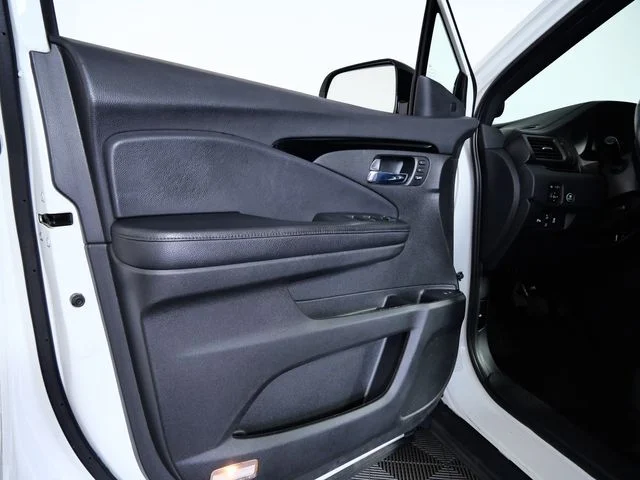 Certified Used 2020 White Honda Elite image 15