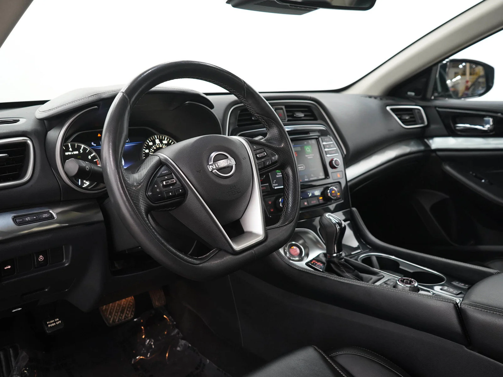 Used 2023 Black Nissan SV image 24