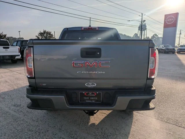 Used 2022 Gray GMC Elevation image 5
