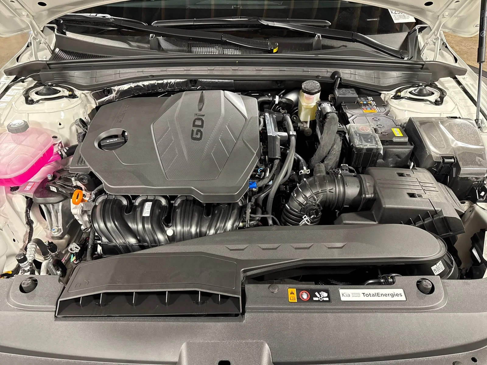 New 2026 Snow White Pearl Kia GT-Line image 29