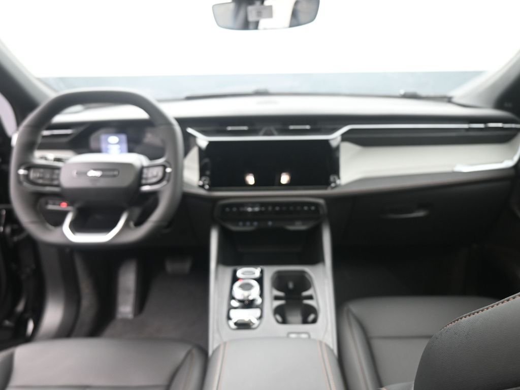 New 2026 Diamond Black Crystal Pearlcoat Jeep Limited image 27