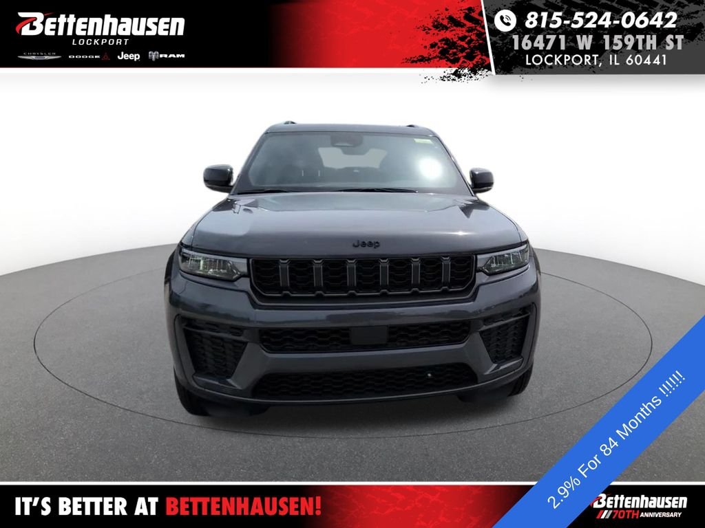 New 2026 Baltic Gray Metallic Clear-Coat Exterior Paint Jeep Altitude image 3