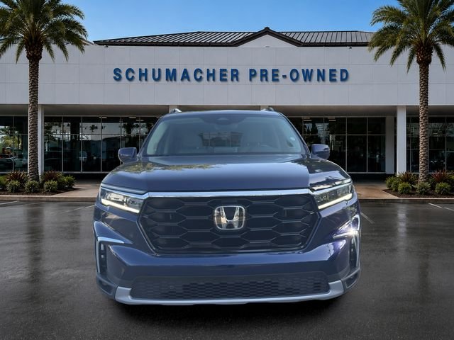 Used 2024 Obsidian Blue Pearl Honda Touring image 2
