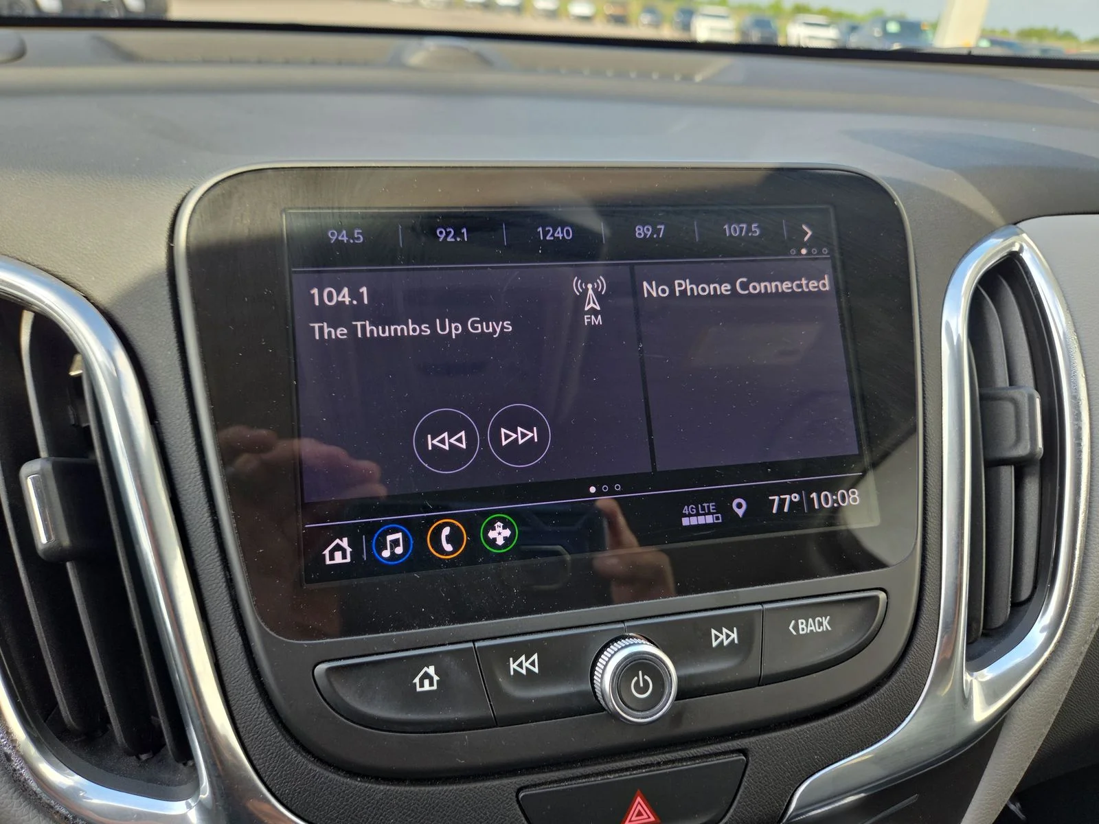 Used 2020 Summit White Chevrolet Premier image 20