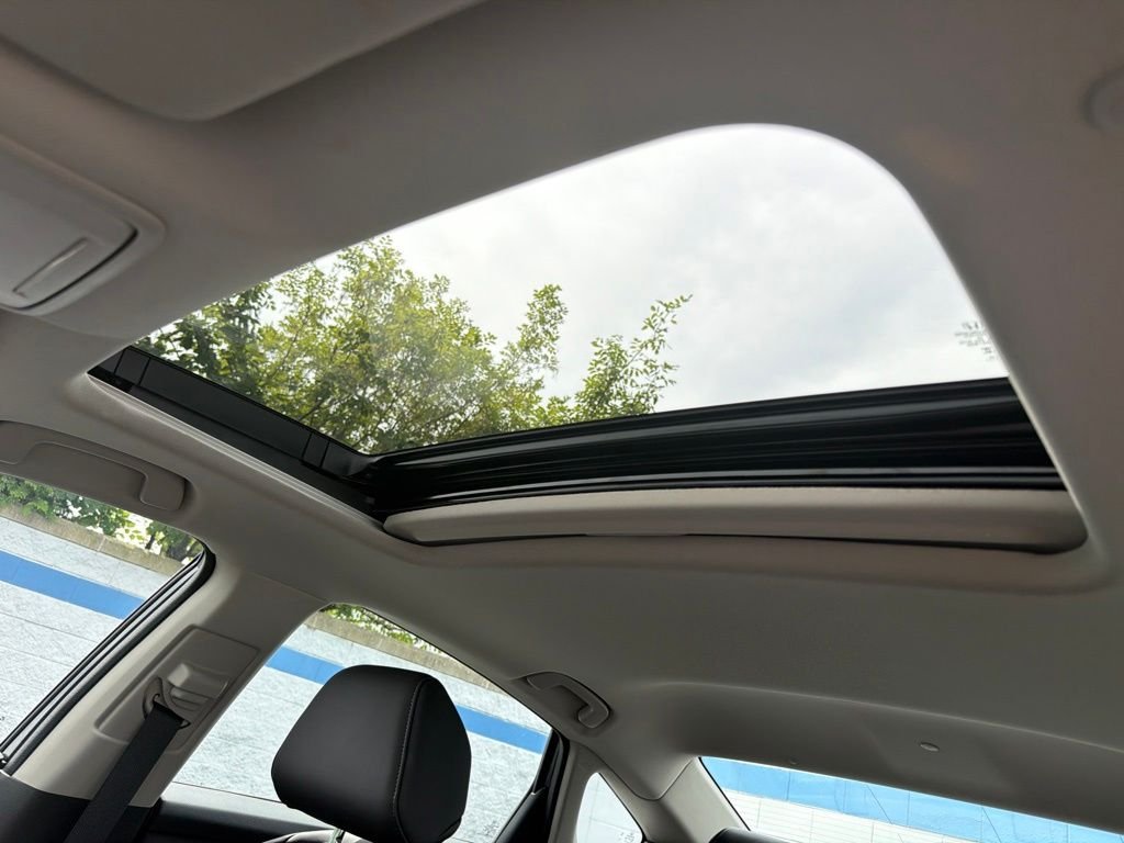 Certified Used 2025 Meteorite Gray Metallic Honda Touring image 11