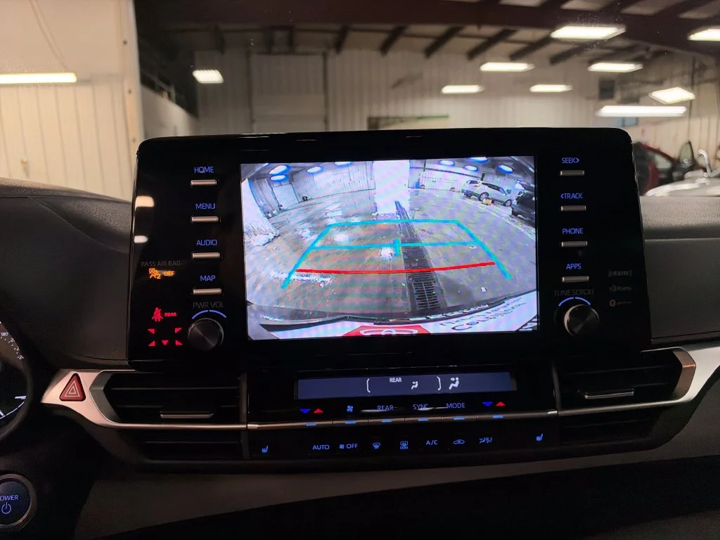 Certified Used 2022  Toyota XLE image 23